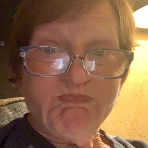 Meet your Posher, Johnnie